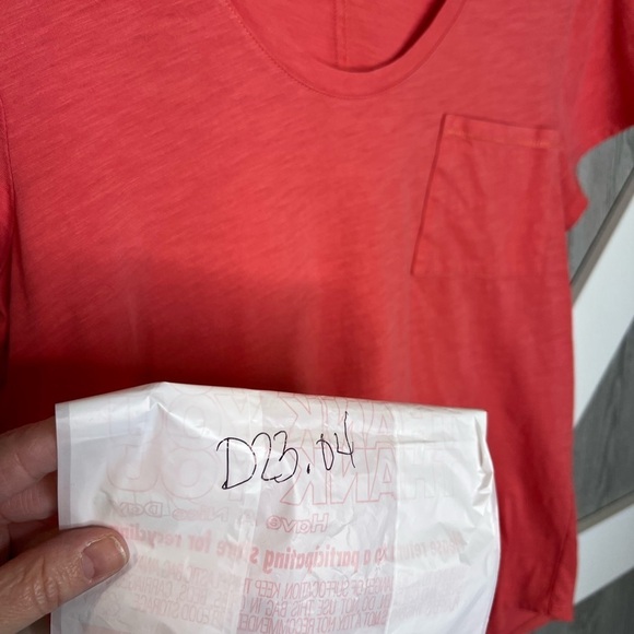 D23.04 Loft Women's Vintage Soft Pink/Red V-Neck Top S - Picture 6 of 6